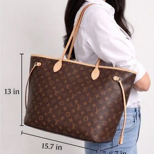 Authentic new Louis Vuitton Neverfull GM Monogram tote w/ pouch, box, duster